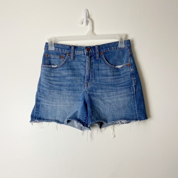 MADEWELL • Women’s High Rise Denim Jean Shorts Cutoff Hem Size 28 - Picture 1 of 6